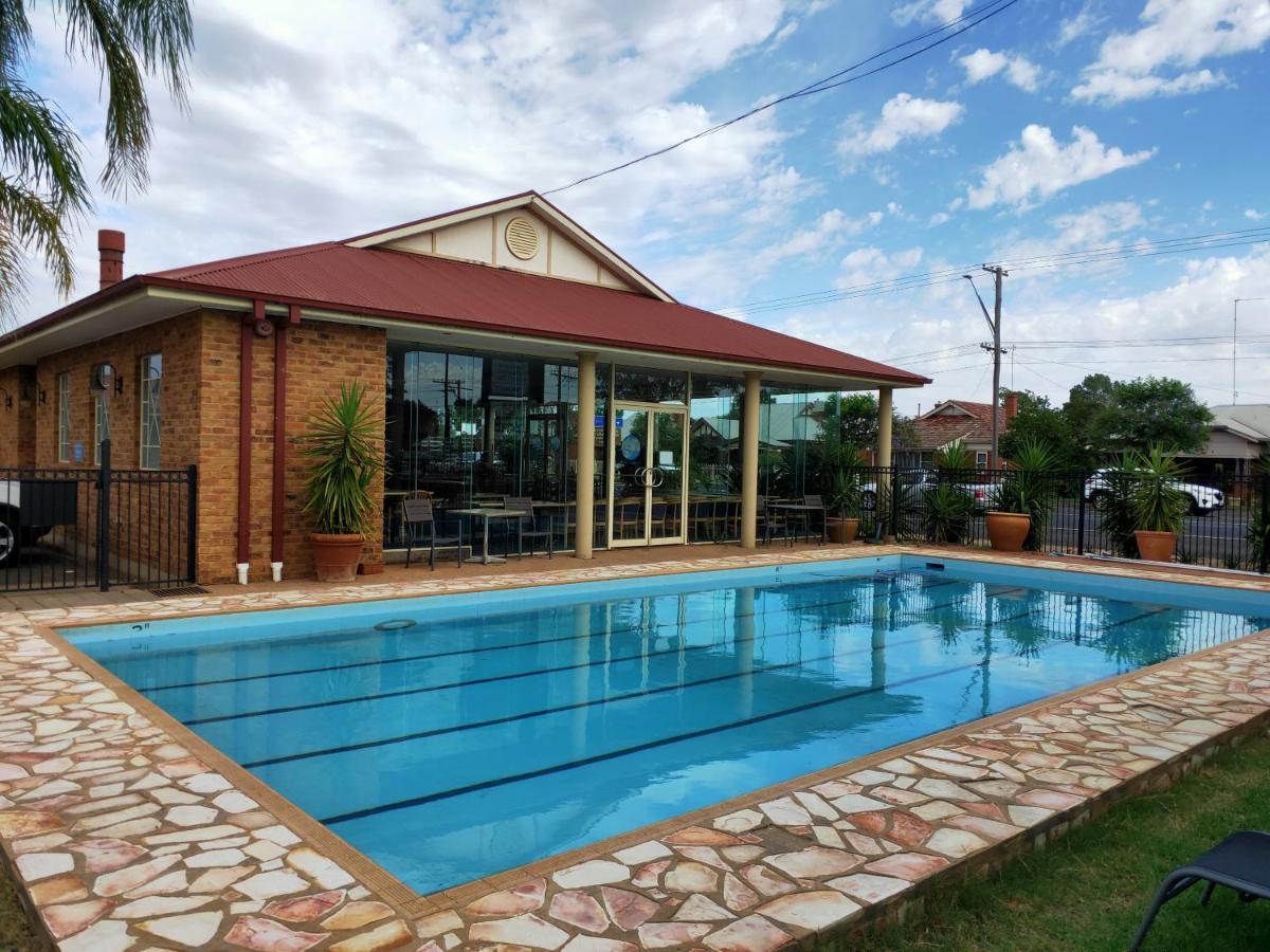 The Oxley Motel Dubbo Exterior photo