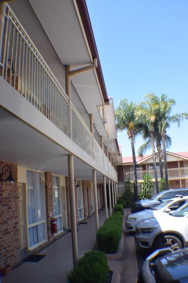 The Oxley Motel Dubbo Exterior photo