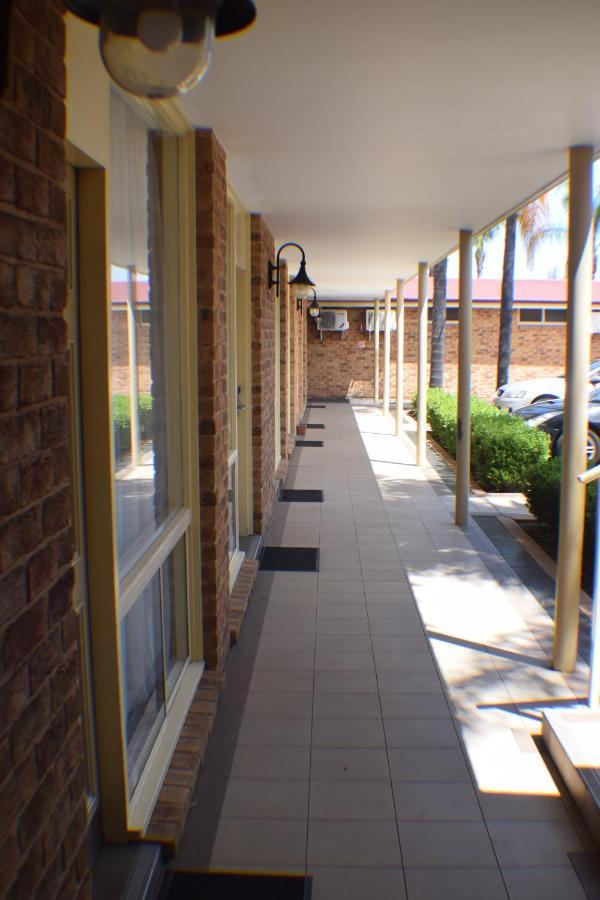 The Oxley Motel Dubbo Exterior photo