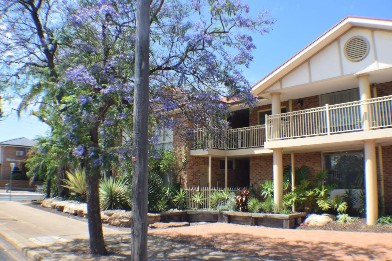 The Oxley Motel Dubbo Exterior photo