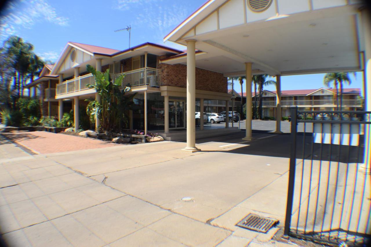 The Oxley Motel Dubbo Exterior photo