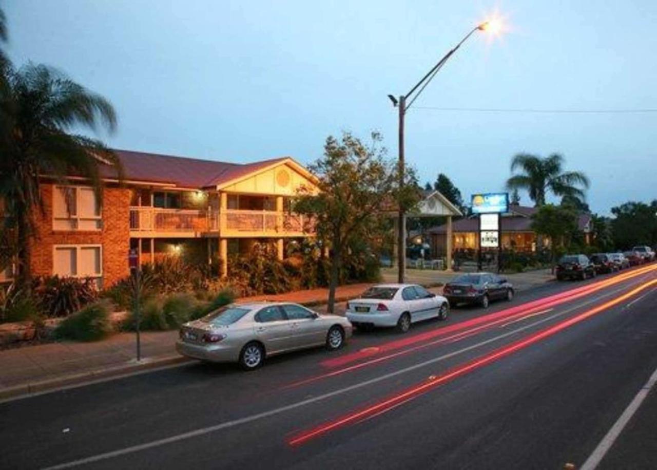 The Oxley Motel Dubbo Exterior photo